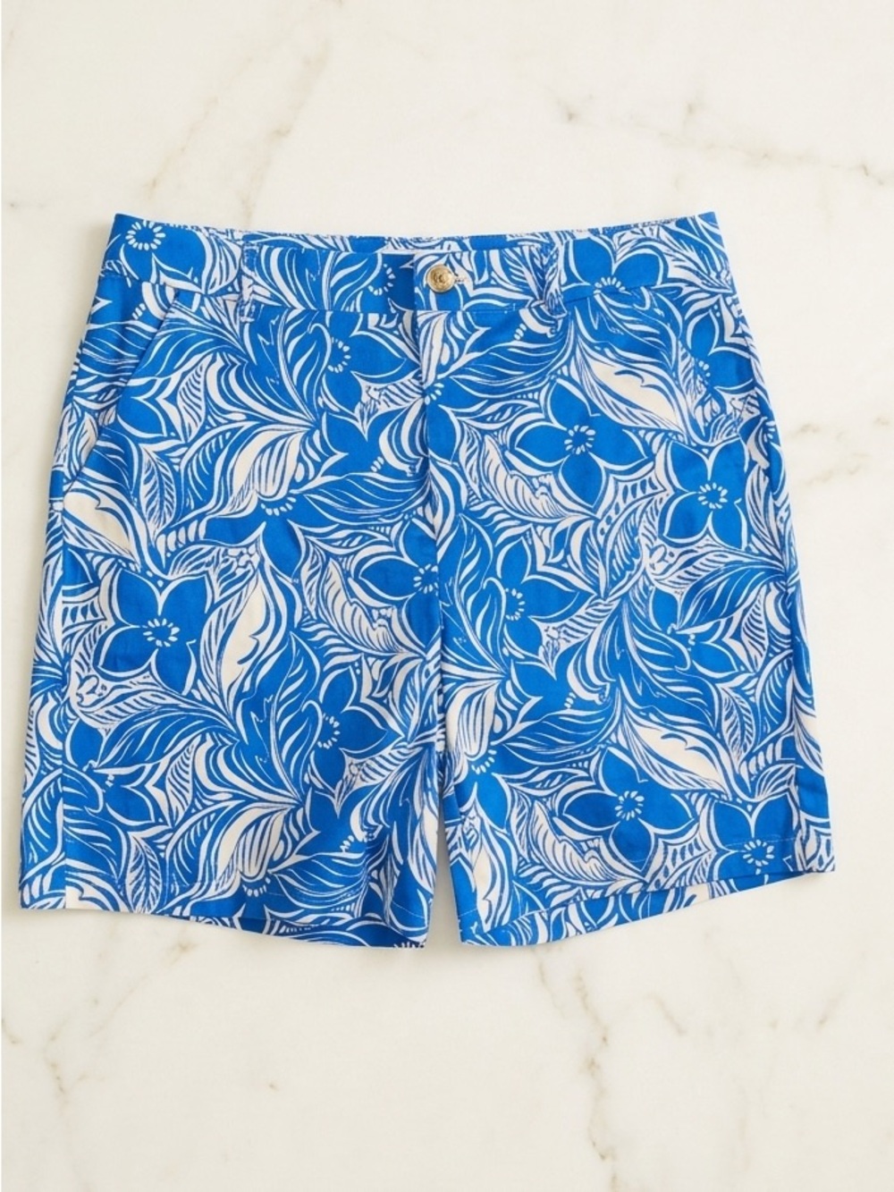 NWT Stella Parker Blue White Floral Flat Front Shorts Size 6